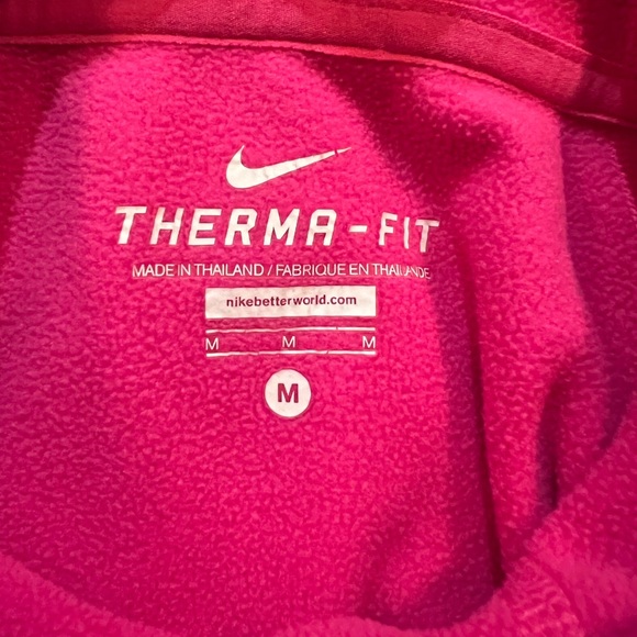 Medium Nike Pullover - Picture 5 of 5